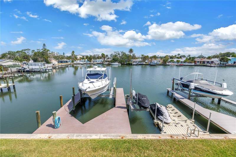 3 bedroom Townhouse at 100 Windrush Boulevard #1, Landings At Windrush The Condo, Indian Rocks Beach — photo 3