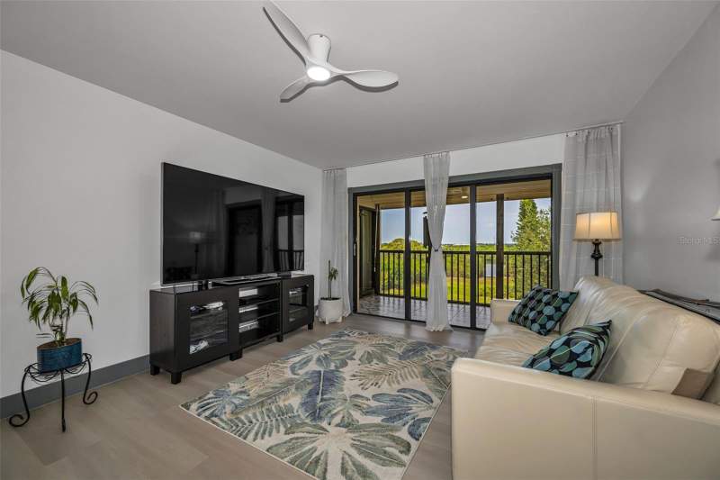 2 bedroom Condominium at 5400 Park St N #303, Island View South Condo, St Petersburg — photo 4