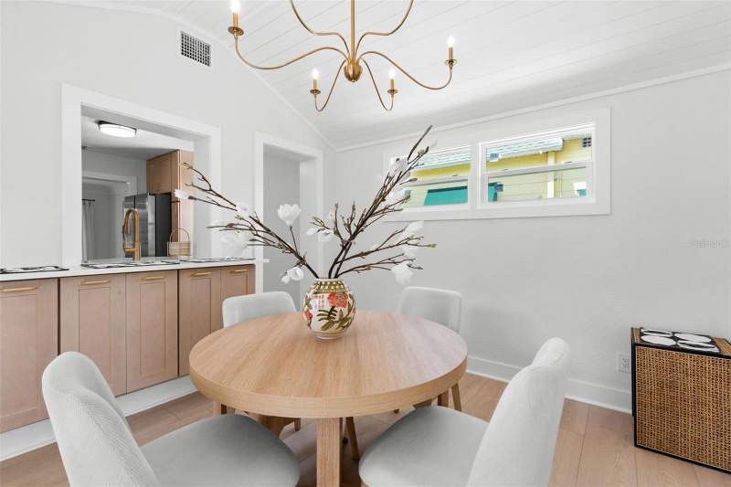 3 bedroom Single Family Residence at 1211 16TH AVENUE, EUCLID GROVE 1ST ADD, ST PETERSBURG — photo 4