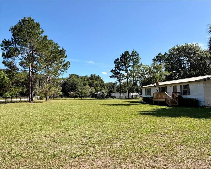 3 bedroom Manufactured Home at 17545 NE 37th Court, Citra Mini Acres, Citra — photo 2