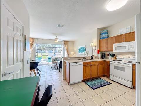 8104 Princess Palm Lane, Kissimmee FL - photo 14 of 71
