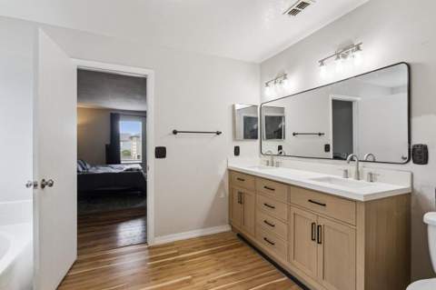3125 Holland Drive, Orlando FL - photo 12 of 27