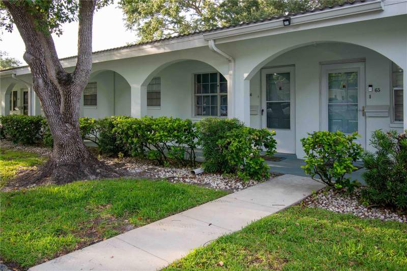 2 bedroom Villa at 11200 102ND AVENUE #66, TWIN OAKS APTS, SEMINOLE — photo 1