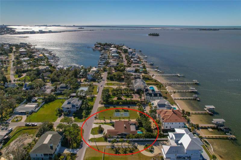 Ozona Shores