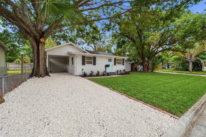 2 bedroom Single Family Residence at 1752 42nd Street, Richardsons W E, St Petersburg — photo 2