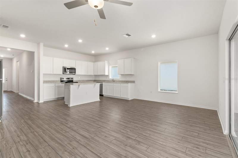 3 bedroom Single Family Residence at 1629 Nantucket Way, Peach Crossings, Winter Haven — photo 4