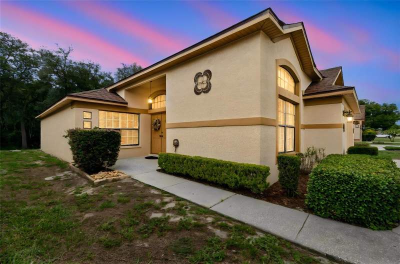 3 bedroom Single Family Residence at 9311 Haas Drive, The Preserve At Fairway Oaks, Hudson — photo 2
