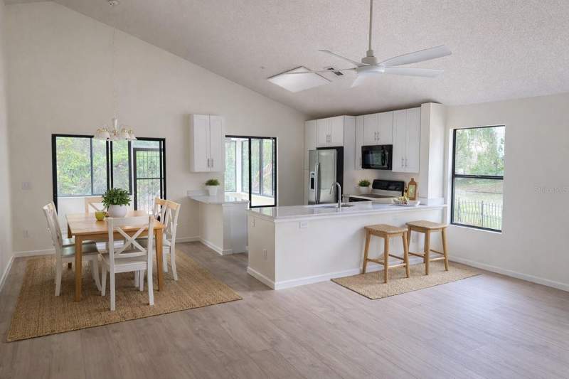 2 bedroom Single Family Residence at 114 Spreading Oak Court, Hidden Lake Villas Ph 1, Sanford — photo 4