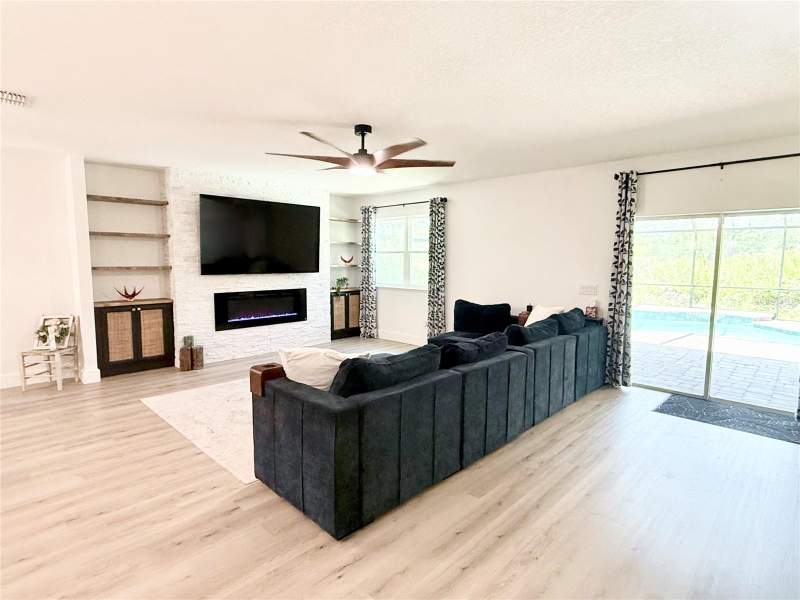 4 bedroom Single Family Residence at 9219 Canna Street, Port Charlotte Sec 078, Port Charlotte — photo 5
