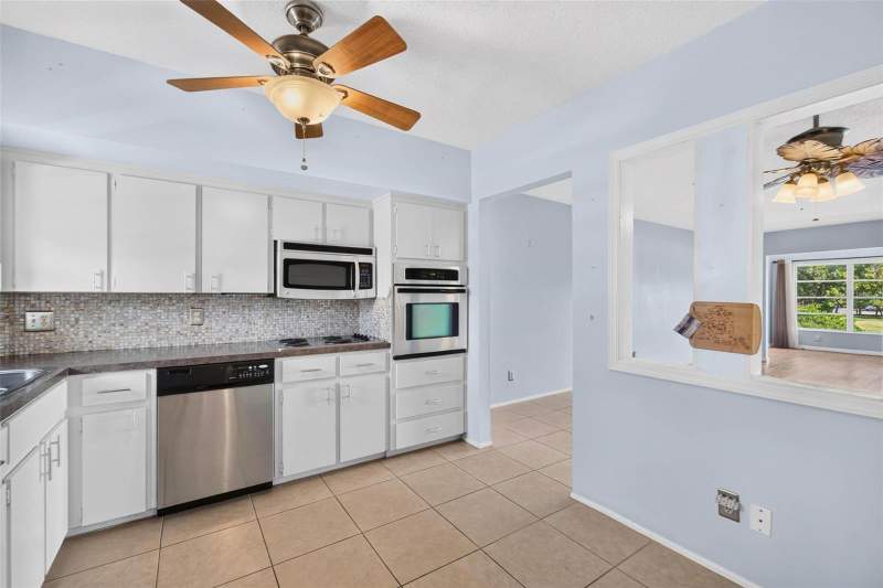 2 bedroom Condominium at 2410 Franciscan Drive #60, On Top Of The World, Clearwater — photo 4