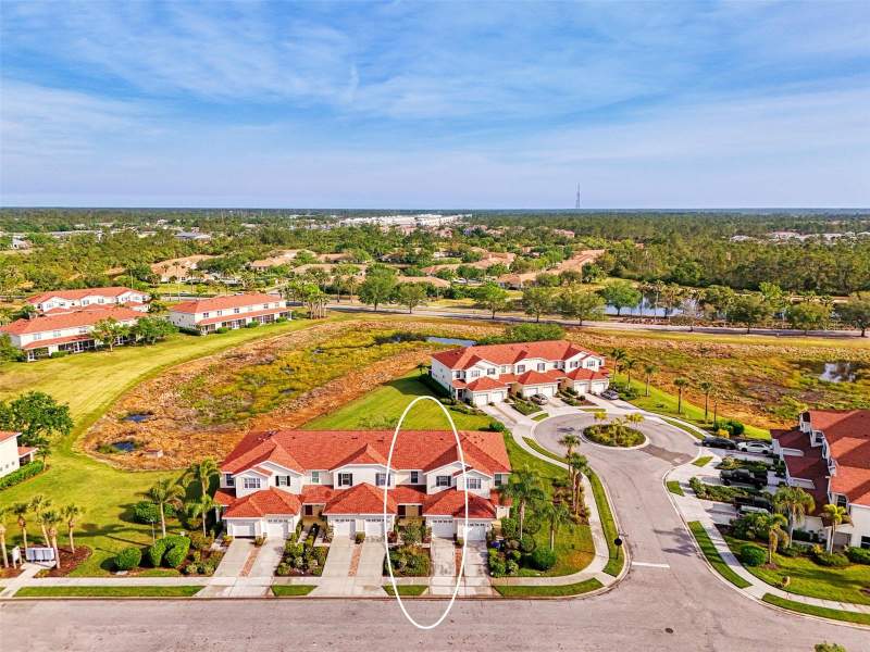 3 bedroom Townhouse at 1156 Jonah Drive, Towns At Lakeside, North Port — photo 2