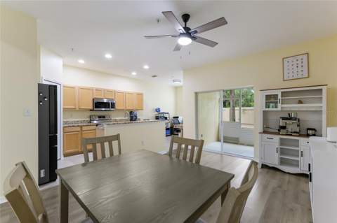 3793 Parkridge Circle #3-105, Sarasota FL - photo 12 of 39