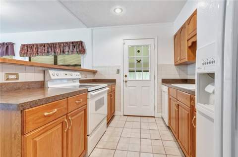 1615 Lake Miriam Drive, Lakeland FL - photo 8 of 39