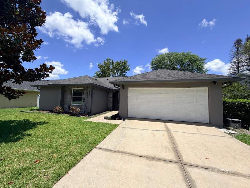 1083 BECKSTROM DR home for sale in Alafaya Woods