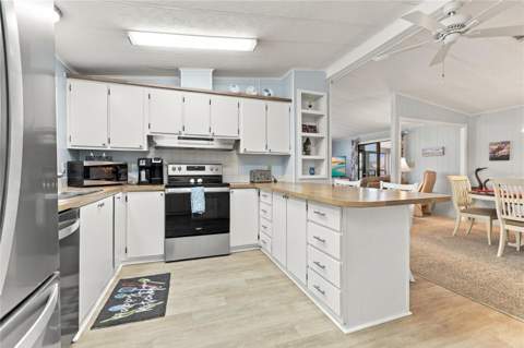 266 Camelot Drive, Nokomis FL - photo 14 of 40