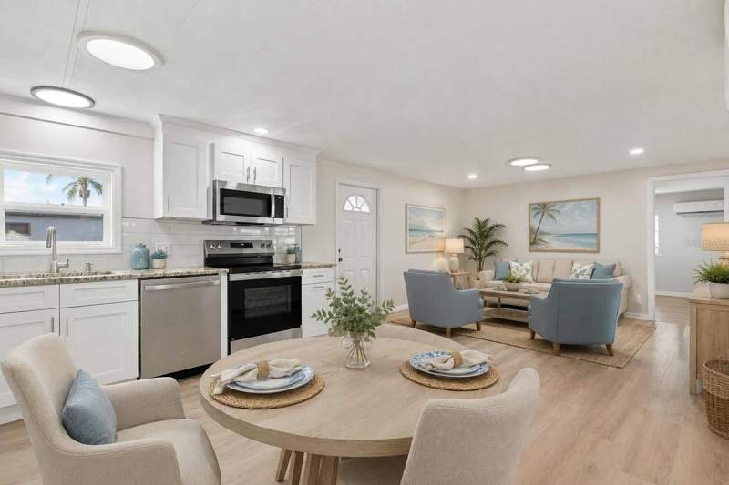 2 bedroom Manufactured Home at 6711 Clemens Boulevard, Senate Manor Unrec, Port Richey — photo 3