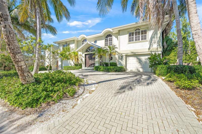 3 bedroom Single Family Residence at 569 Juan Anasco Drive, Sleepy Lagoon Park, Longboat Key — photo 3