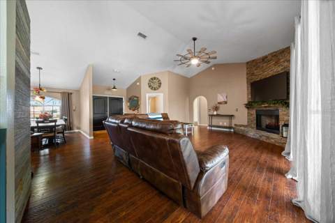 11985 SE 123rd Avenue, Ocklawaha FL - photo 8 of 56