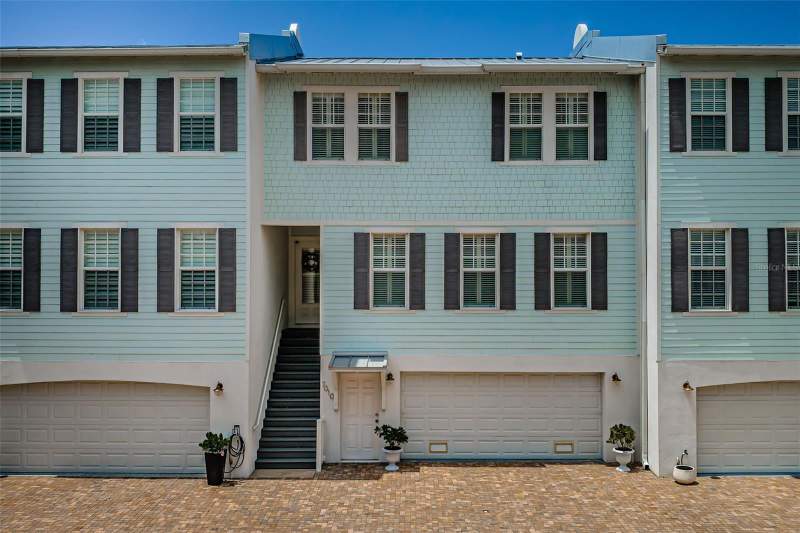 3 bedroom Townhouse at 7010 Grevilla Avenue, Grevilla Court, South Pasadena — photo 5