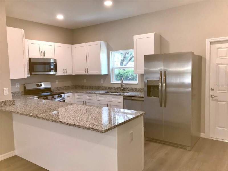 3 bedroom Single Family Residence at 5021 Finders Court, Knoll Pine, Tampa — photo 4