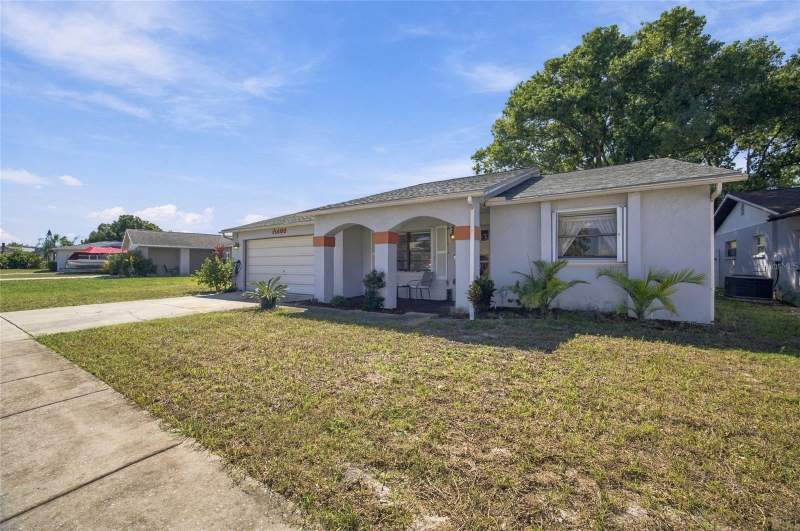 3 bedroom Single Family Residence at 11409 Possum Trail, Bear Creek Sub, Port Richey — photo 2