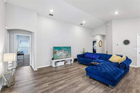 1042 Corso Dr, Winter Haven FL - photo 7 of 34