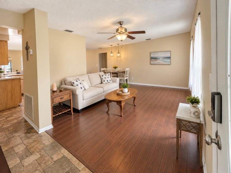 2 bedroom Single Family Residence at 1240 Meredith Drive, Spring Hill, Spring Hill — photo 5