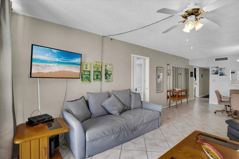 2 bedroom Condominium at 15462 Gulf Boulevard #903, Surfside Tower Condo, Madeira Beach — photo 5