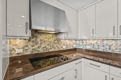 1350 Main Street #704, Sarasota FL - photo 12 of 48