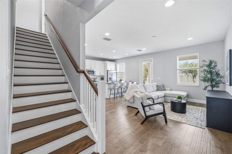 3 bedroom Townhouse at 6621 S Manhattan Avenue #2, Camellia Square Twnhms, Tampa — photo 4