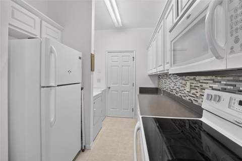 19262 Stone Hedge Drive, Tampa FL - photo 9 of 43