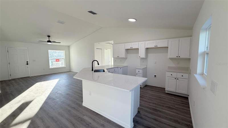 3 bedroom Single Family Residence at 2990 Timberlake, Rainbow Lakes Estate, Dunnellon — photo 4