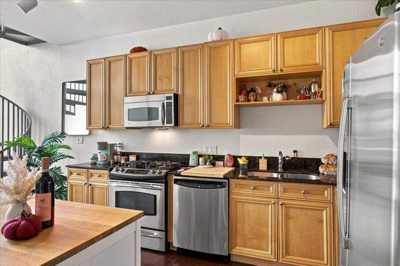 1 bedroom Condominium at 150 E Robinson Street #1421, Vue/Lk Eola, Orlando — photo 5