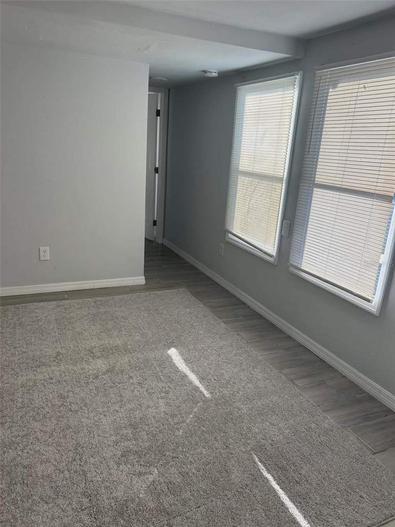 1 bedroom Manufactured Home at 1106 50th Avenue Drive, Pic-Town, Bradenton — photo 2