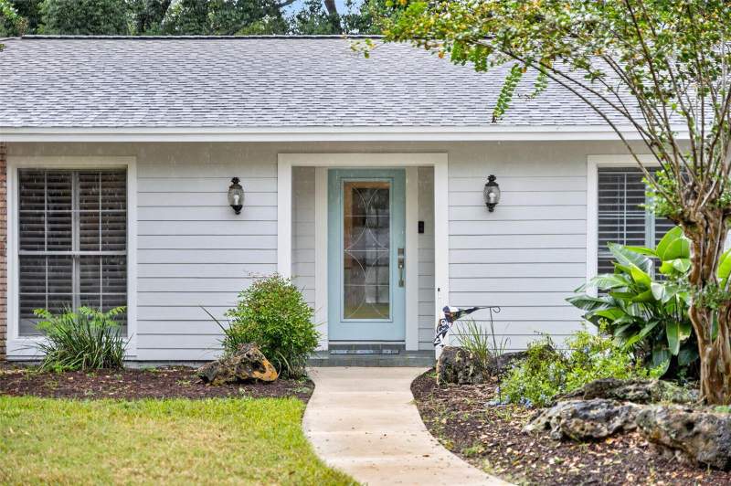 4 bedroom Single Family Residence at 201 E Sweetwater Creek Drive, Sweetwater Oaks Sec 03, Longwood — photo 2