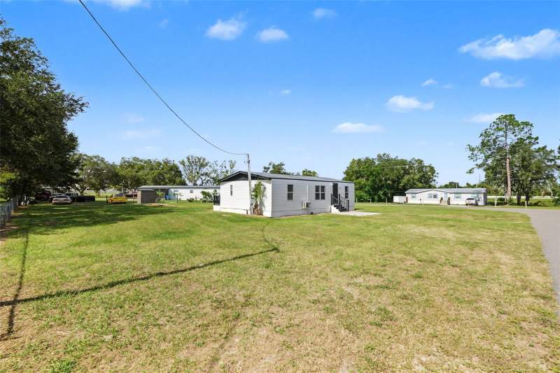 3 bedroom Manufactured Home at 7907 Dowd Drive, Williams Acres, Wesley Chapel — photo 2