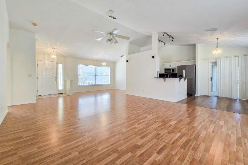 3 bedroom Single Family Residence at 10417 Lake Hasson Circle, Windscape Ph I Sub, Clermont — photo 3
