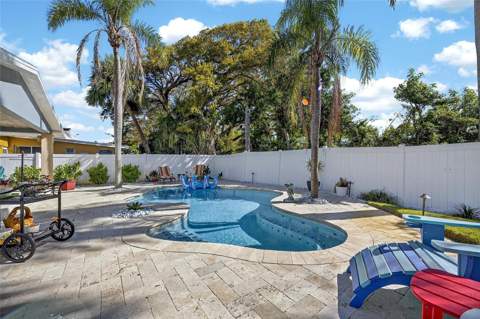 931 Gulf Boulevard, Belleair Beach FL - photo 17 of 98