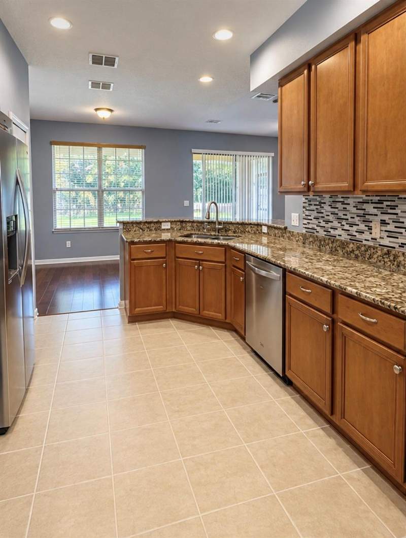 4 bedroom Single Family Residence at 7438 Chelsea Harbour Drive, Vista Lakes Vlgs N-16 & N-17 Win, Orlando — photo 4