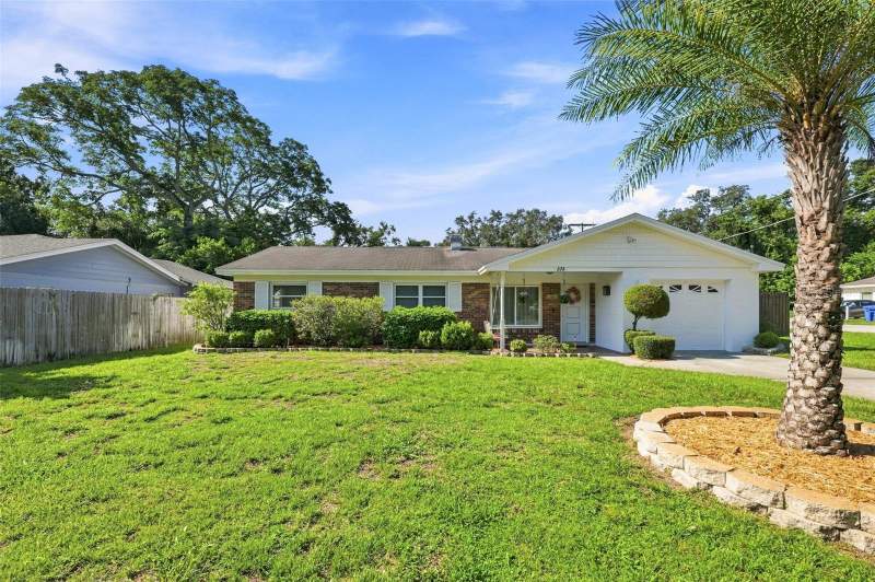 3 bedroom Single Family Residence at 518 W 129th Avenue, High Pines Sub Un 2 Rev, Tampa — photo 2