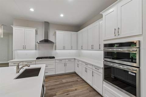 4881 Majestic Hills Loop, Brooksville FL - photo 7 of 65