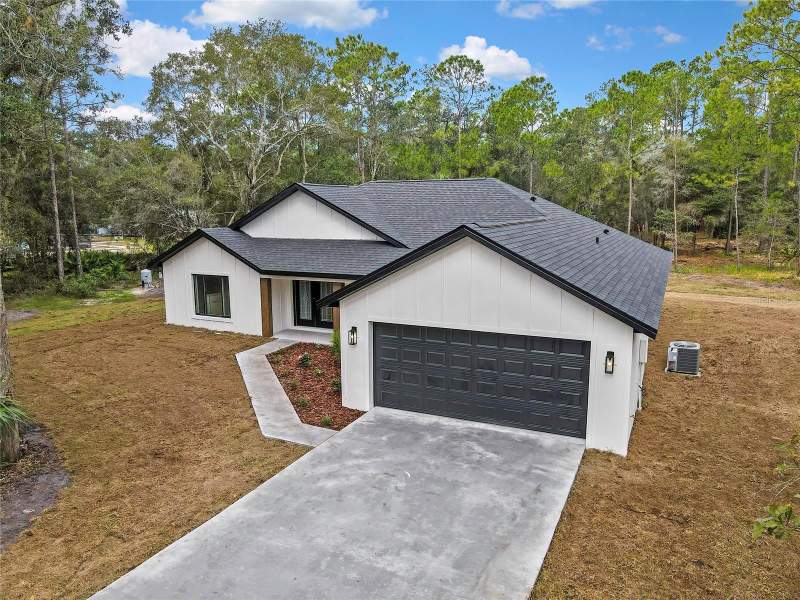 3 bedroom Single Family Residence at 11983 W Appletree Place, Crystal Manor Unit 02, Crystal River — photo 2