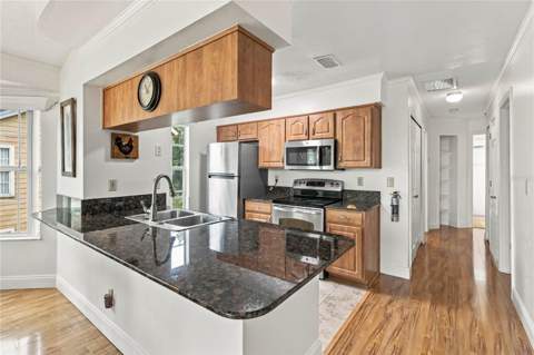 2478 Sweetwater Club Circle #92, Kissimmee FL - photo 8 of 36