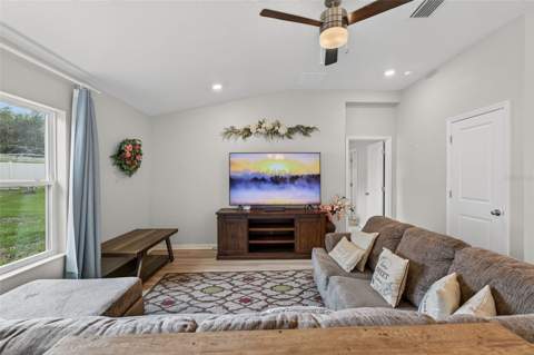 9972 Mesic Woods Avenue, Seffner FL - photo 6 of 55