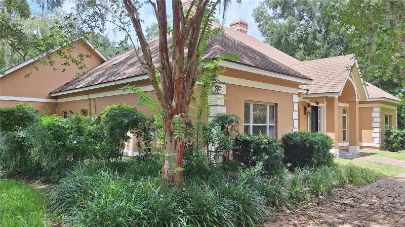 4 bedroom Single Family Residence at 2210 SE Laurel Run Drive, Laurel Run, Ocala — photo 3