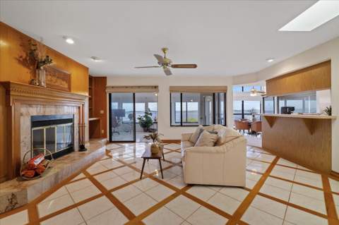 5767 Westshore Drive, New Port Richey FL - photo 8 of 99