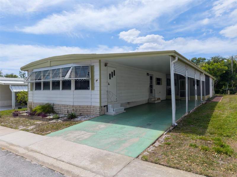 3 bedroom Manufactured Home at 23 Mountain Laurel Drive, Blue Jay Mobile Home Estates Condo, Palm Harbor — photo 2