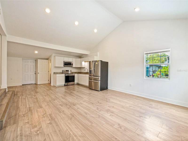 3 bedroom Single Family Residence at 6370 Bass Highway, Pine Grove Park, St Cloud — photo 4