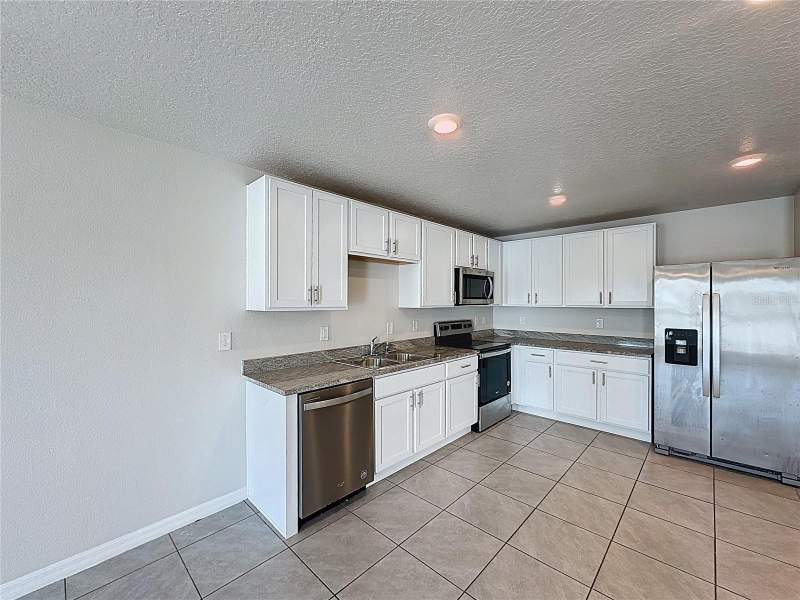 4 bedroom Single Family Residence at 12167 High Rock Way, Bella Lago Ph I, Parrish — photo 4
