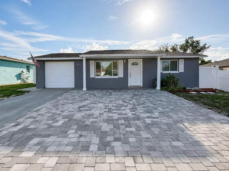 2 bedroom Single Family Residence at 9015 Prosperity Lane, Regency Park, Port Richey — photo 2
